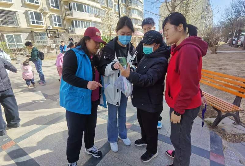 此次活动,文明实践站还通过校社联席,有效对接怀柔一中的学生志愿者.