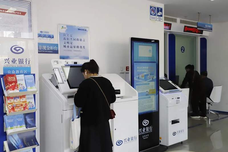 优化营商环境旺泉街道走访问需服务企业零距离