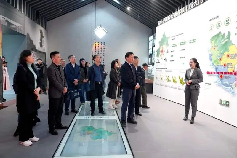 区政协对区规划展览馆开展实地调研