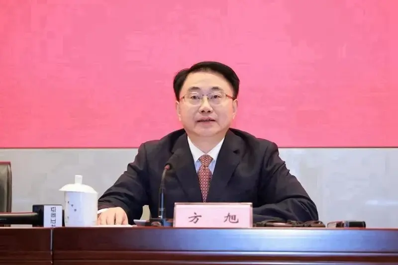 据公开简历,孙东海,男,汉族,1968