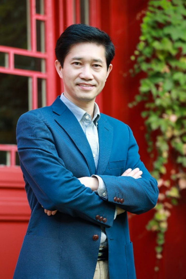 大数据计算理论与方法"项目首席科学家,主持国家自然科学基金重点项目