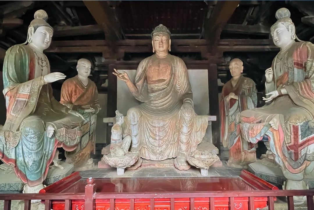 青莲寺藏经阁垂足唐代泥塑弥勒佛全国仅两例(另一例在佛光寺)