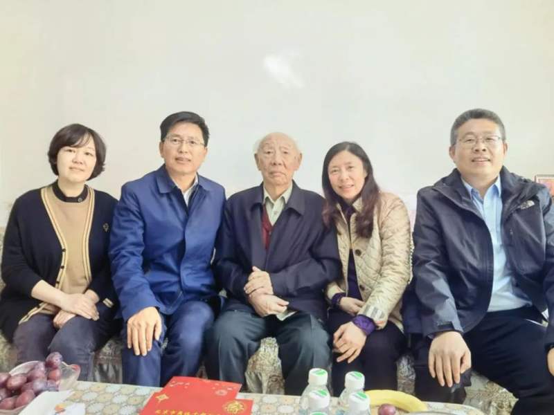 市委老干部局规范百岁生日慰问工作_北京市老干部局_北京市离休干部百岁生日慰问金标准提高