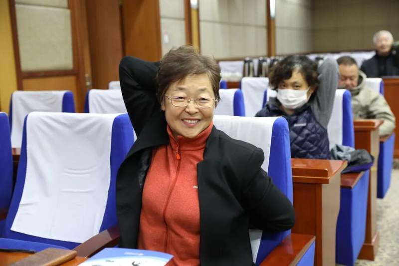 北京市老干部_科学运动养生守护银龄健康_重阳节健康大讲堂