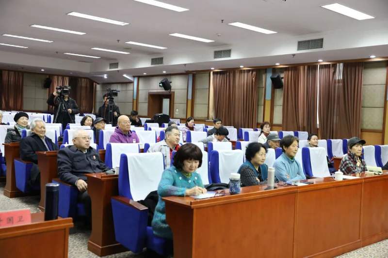 重阳节健康大讲堂_北京市老干部_科学运动养生守护银龄健康